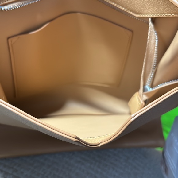 Pixie Mood Alicia Mini Tote Vegan Leather in Shade Honey 10”x11”.  NWT! - Picture 9 of 9